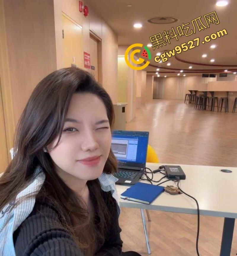 美女学霸储冬瑶堕落为金主圈养母狗！从农村到都会，她一步步沦为资本俘虏！翘臀被爆操，全网疯传-1