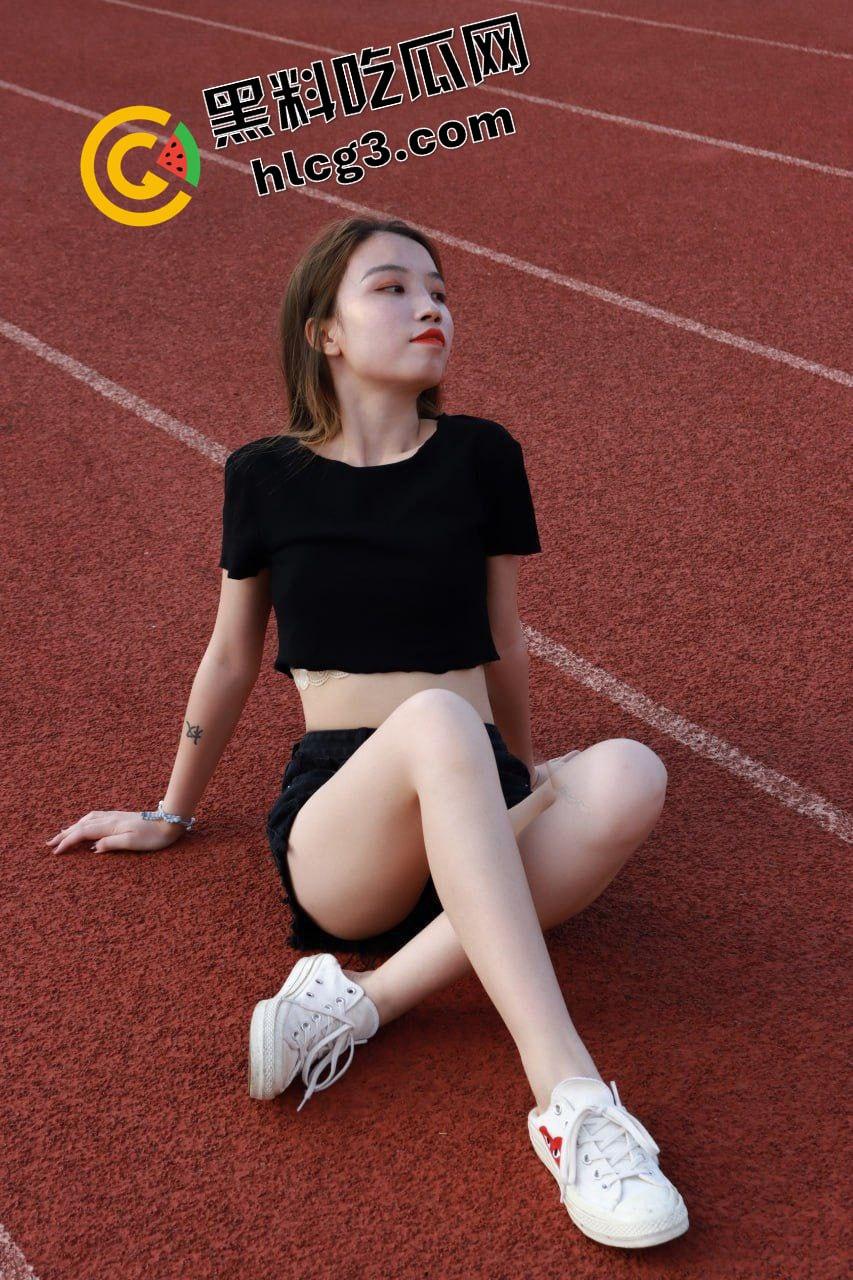 大神下药迷奸02年少女『陆藏』SM调教道具滴蜡 高价5000元泄密单男！-7